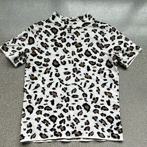 Leopard print short sleeve mock-neck sweater, size small